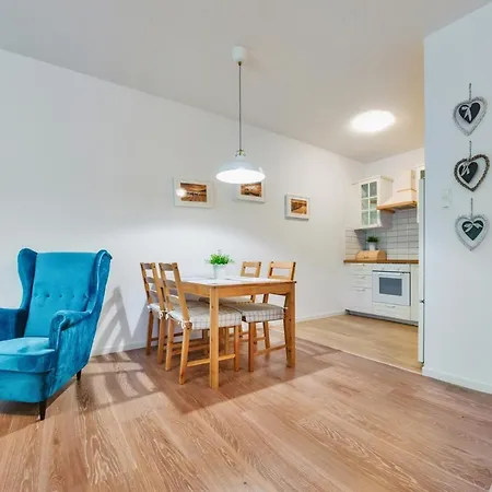 Aquarius, Sun & Snow * Sopot