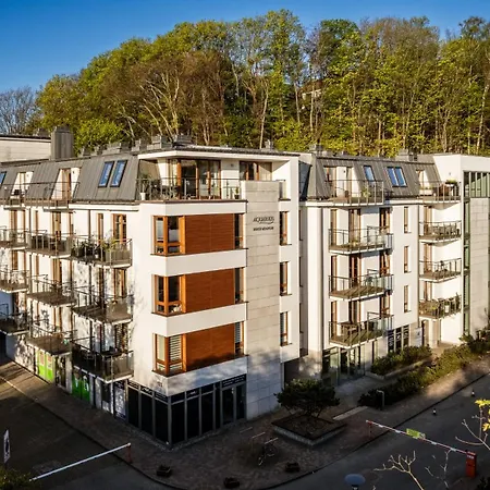 Aquarius, Sun & Snow